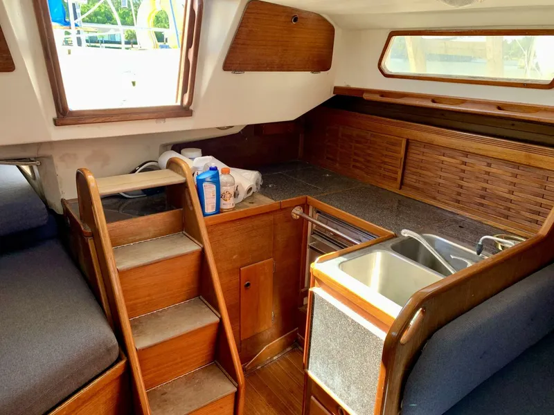 Slide: The Image of Sabre 36 1986 - 5278860