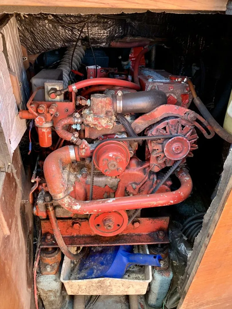 Slide: The Image of Sabre 36 1986 - 5278861