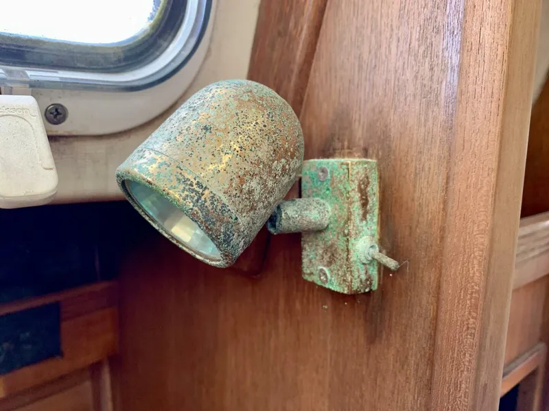 Slide: The Image of Sabre 36 1986 - 5278871