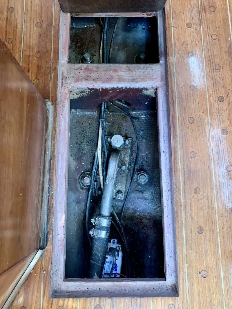 Slide: The Image of Sabre 36 1986 - 5278875