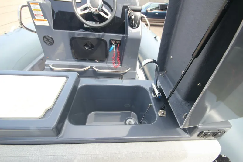 Slide: The Image of Zodiac Medline 7.5 NEO & custom Trailer 2021 - 5273586