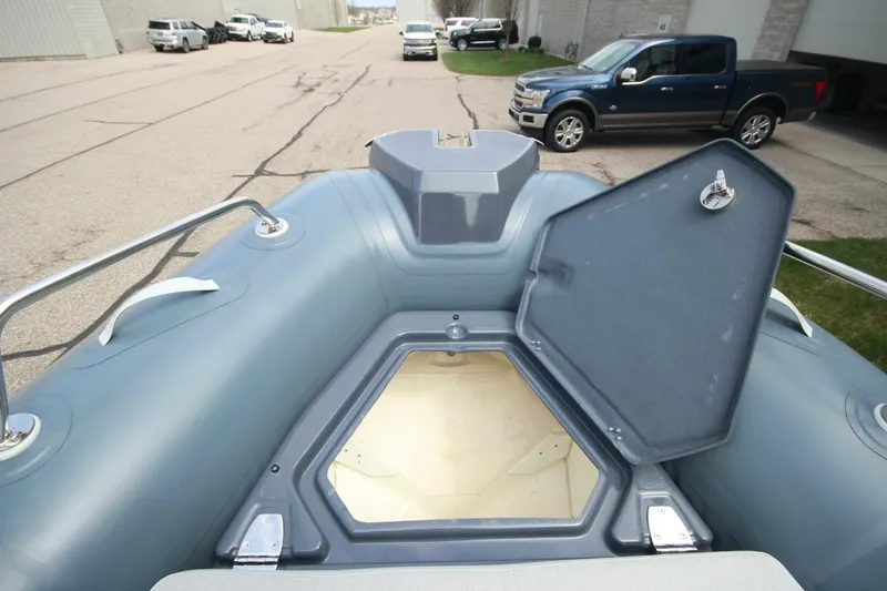 Slide: The Image of Zodiac Medline 7.5 NEO & custom Trailer 2021 - 5273571