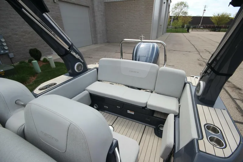 Slide: The Image of Zodiac Medline 7.5 NEO & custom Trailer 2021 - 5273582