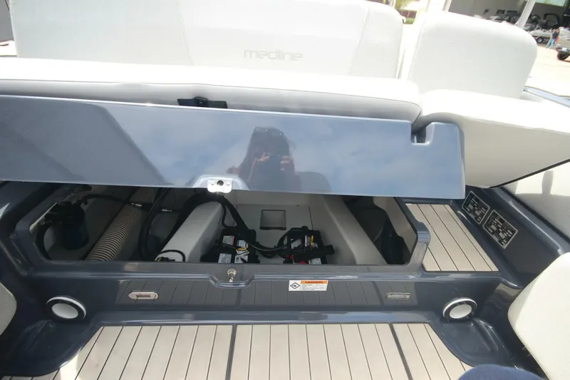 Slide: The Image of Zodiac Medline 7.5 NEO & custom Trailer 2021 - 5273583