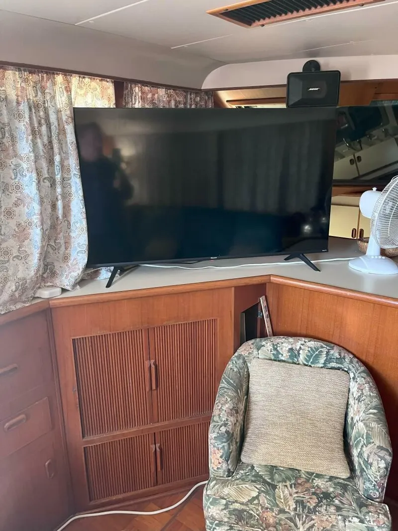 Slide: The Image of Jefferson 43 Sundeck 1990 - 5276723