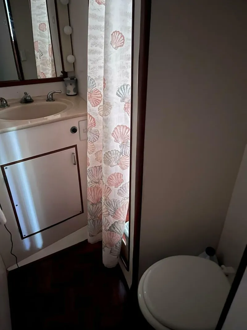 Slide: The Image of Jefferson 43 Sundeck 1990 - 5276728