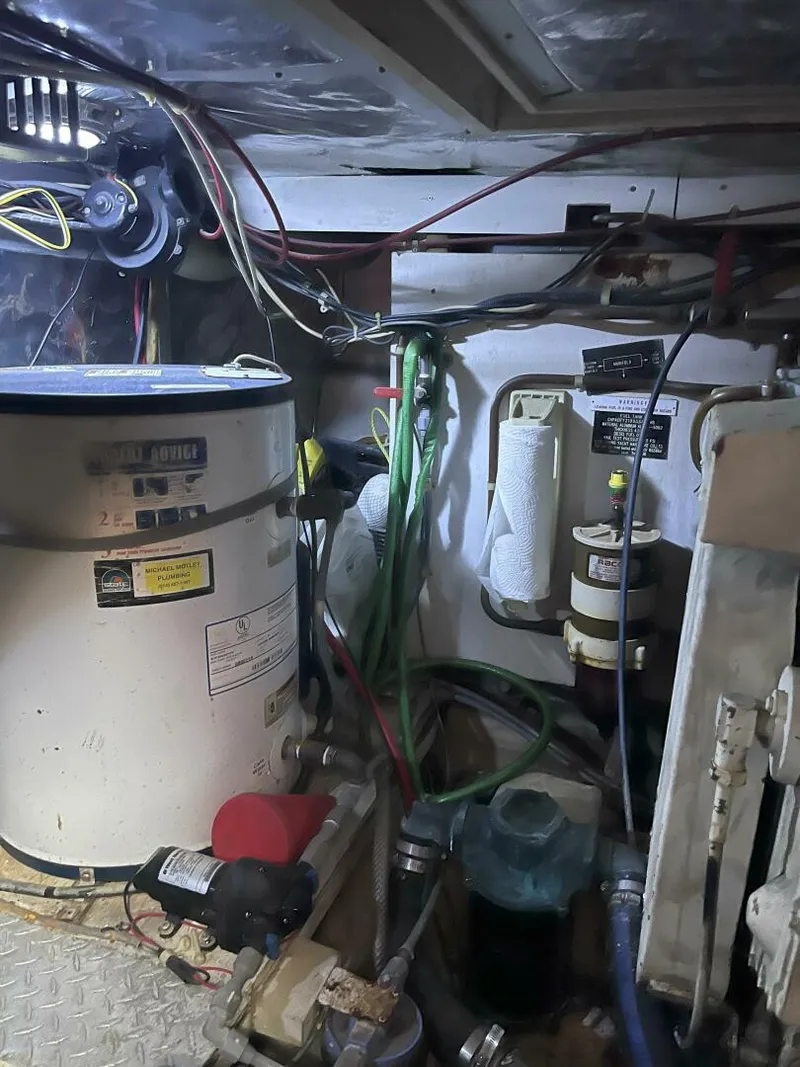 Slide: The Image of Jefferson 43 Sundeck 1990 - 5276739