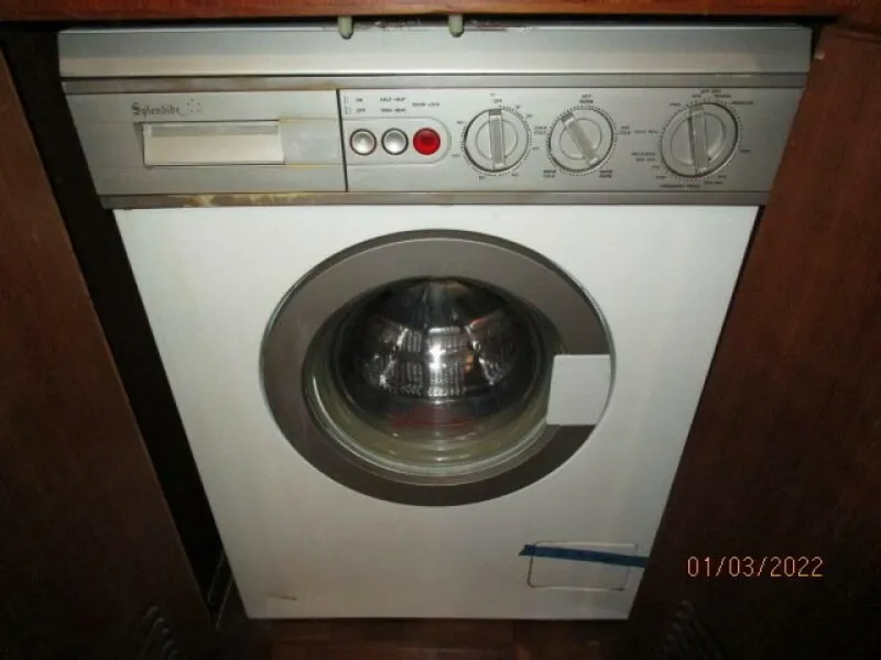 Slide: The Image of Jefferson 43 Sundeck 1990 - 5276762