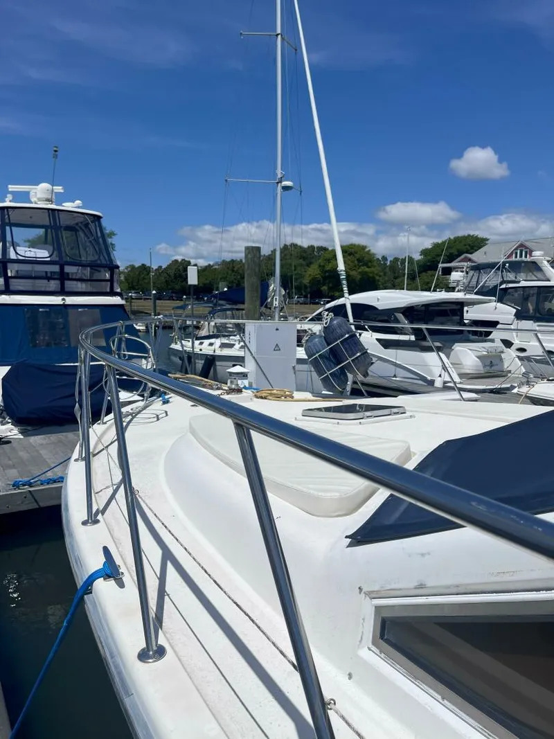 Slide: The Image of Jefferson 43 Sundeck 1990 - 5276708