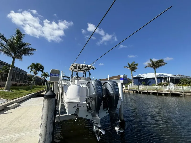 Slide: The Image of Sea Fox 328 Commander 2023 - 5274044