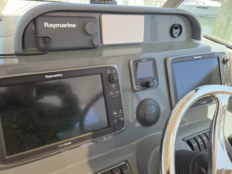 Slide: The Image of Pursuit 345 Offshore 2013 - 5276671