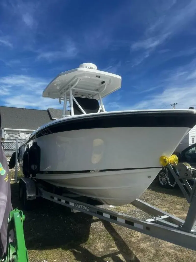 Slide: The Image of On Trailer Bow Starboard - 5276925