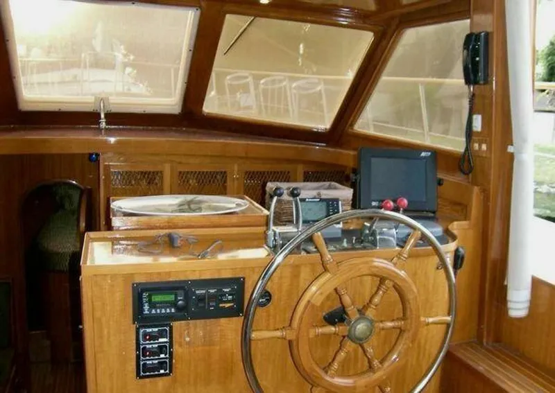 Slide: The Image of Symbol 51 1984 - 5276972