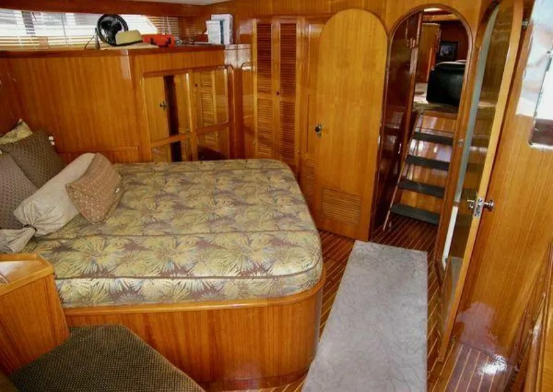 Slide: The Image of Symbol 51 1984 - 5276982