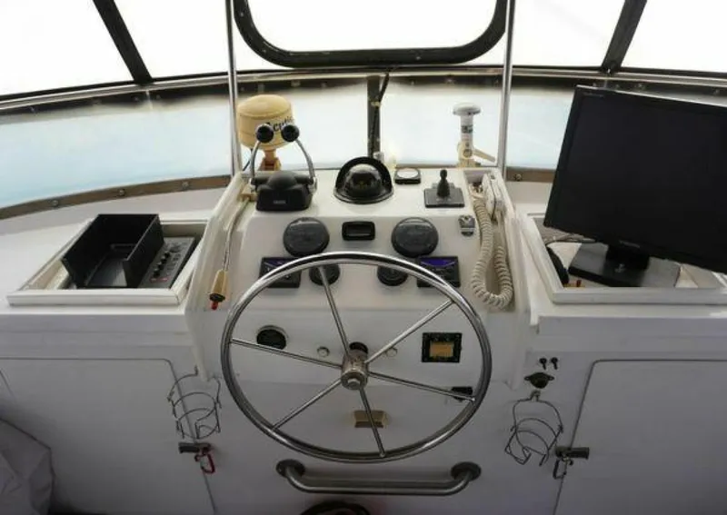 Slide: The Image of Gulf Motor Yacht 1979 - 5277079