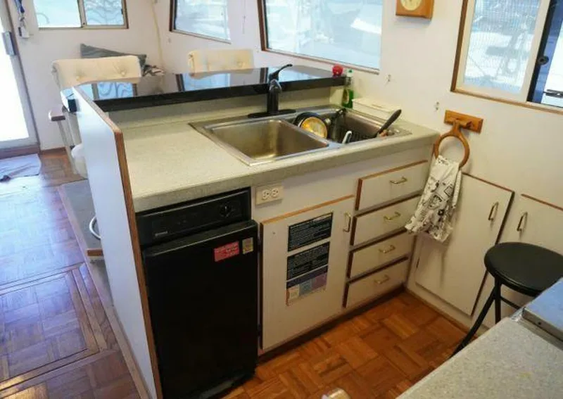 Slide: The Image of Gulf Motor Yacht 1979 - 5277059