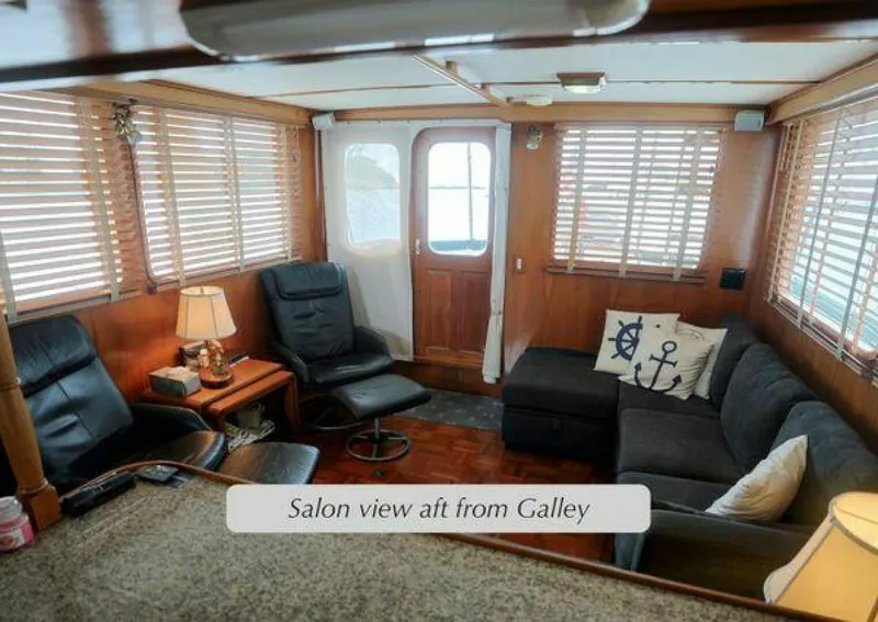 Slide: The Image of DeFever 49 Pilothouse 1988 - 5277107