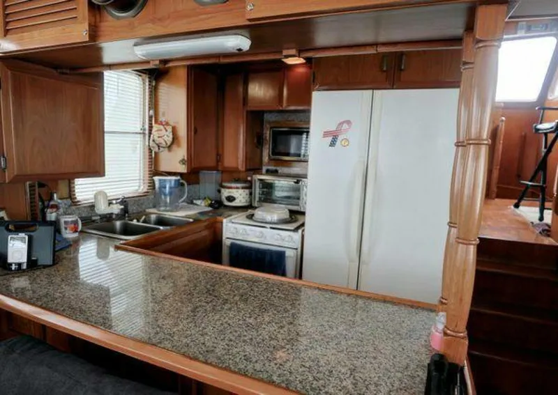 Slide: The Image of DeFever 49 Pilothouse 1988 - 5277110