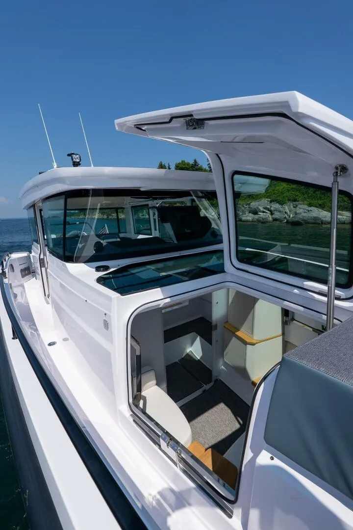 Slide: The Image of Axopar Cross Cabin 2025 - 5482847