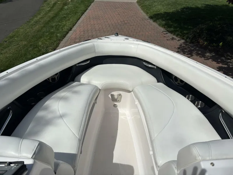 Slide: The Image of Regal 2500 Bowrider 2012 - 5279213