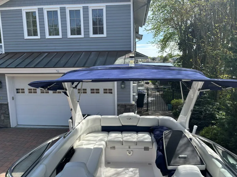 Slide: The Image of Regal 2500 Bowrider 2012 - 5279218