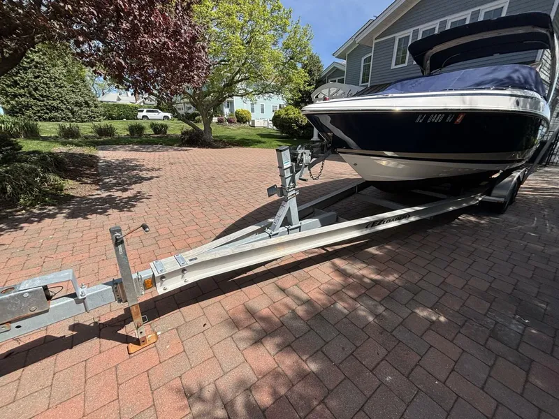 Slide: The Image of Regal 2500 Bowrider 2012 - 5279220