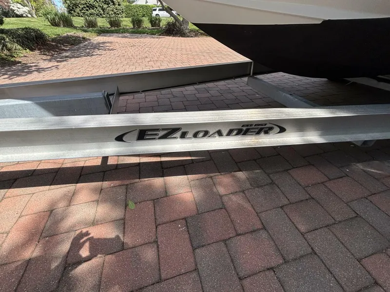 Slide: The Image of Regal 2500 Bowrider 2012 - 5279221