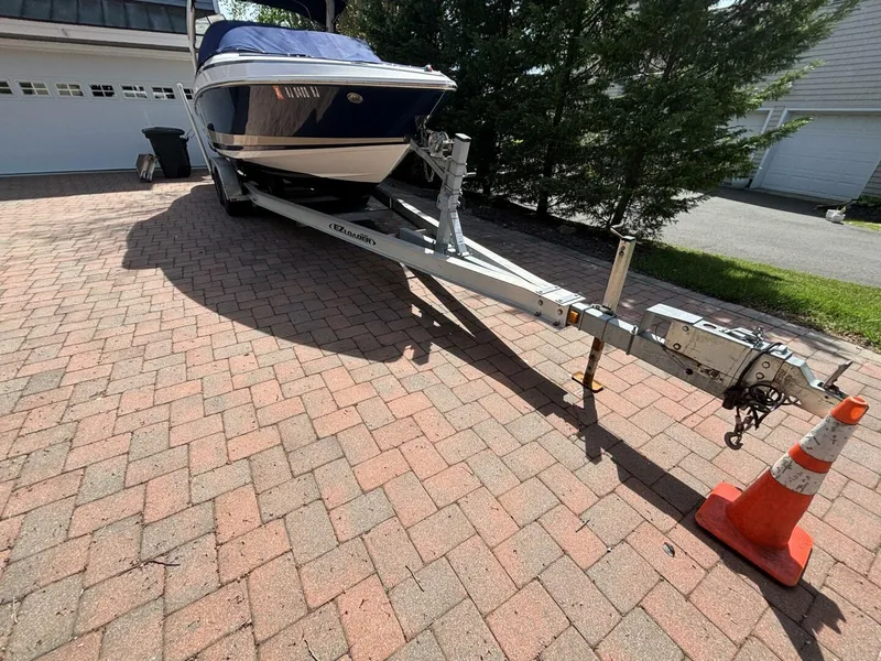 Slide: The Image of Regal 2500 Bowrider 2012 - 5279222