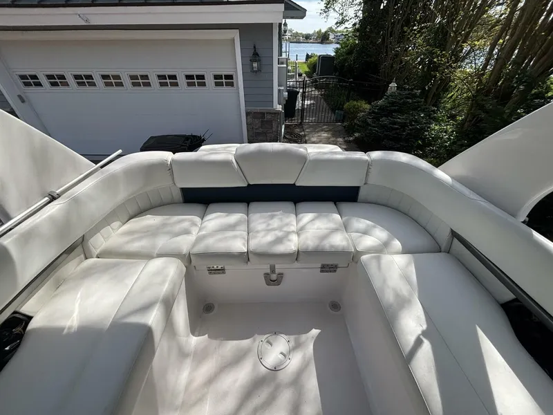 Slide: The Image of Regal 2500 Bowrider 2012 - 5279205