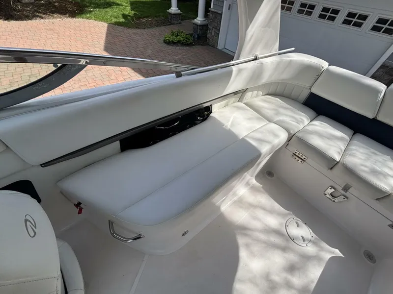 Slide: The Image of Regal 2500 Bowrider 2012 - 5279206