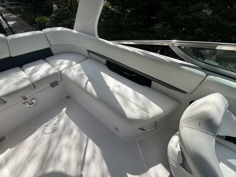 Slide: The Image of Regal 2500 Bowrider 2012 - 5279207