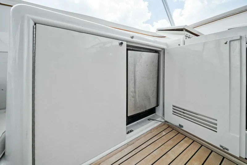 Slide: The Image of 1999 Buddy Davis 52 Express 'Miss Josie' - 5280005