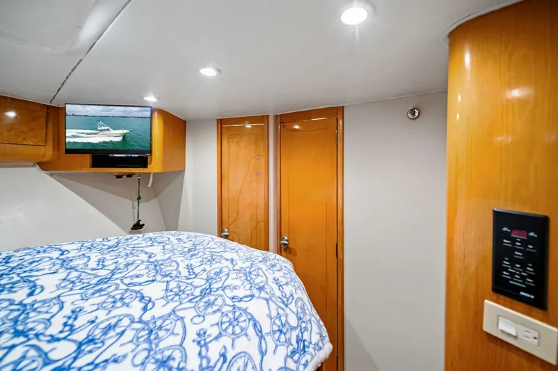 Slide: The Image of 1999 Buddy Davis 52 Express 'Miss Josie' - 5280020