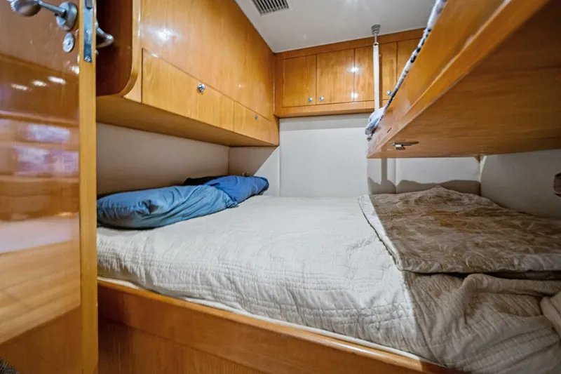 Slide: The Image of 1999 Buddy Davis 52 Express 'Miss Josie' - 5280025