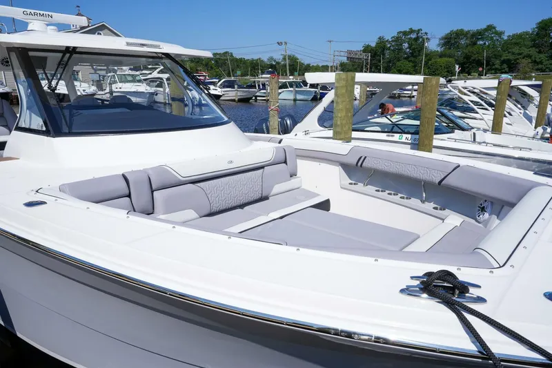 Slide: The Image of Regal 38 SAV 2026 - 5409822