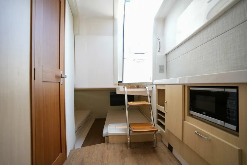 Slide: The Image of Regal 38 SAV 2026 - 5409836