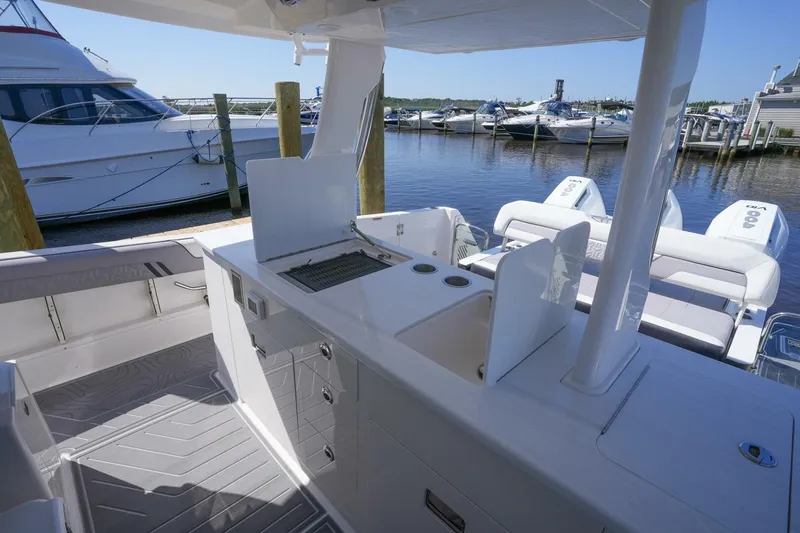 Slide: The Image of Regal 38 SAV 2026 - 5409827