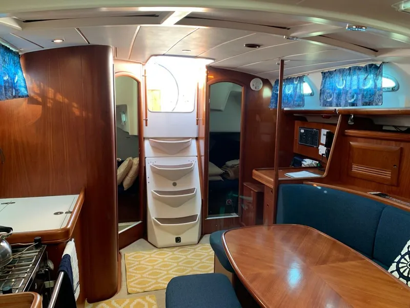 Slide: The Image of Beneteau 393 2004 - 5280998