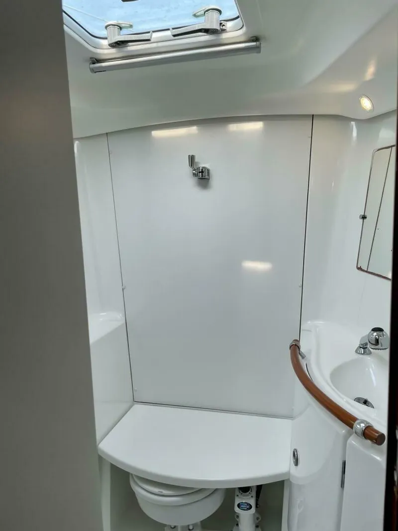 Slide: The Image of Beneteau 393 2004 - 5281076