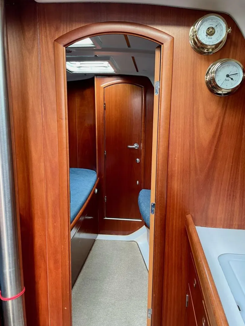 Slide: The Image of Beneteau 393 2004 - 5280969