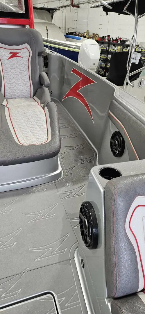 Slide: The Image of Donzi 39 VRZ 2024 - 5282892