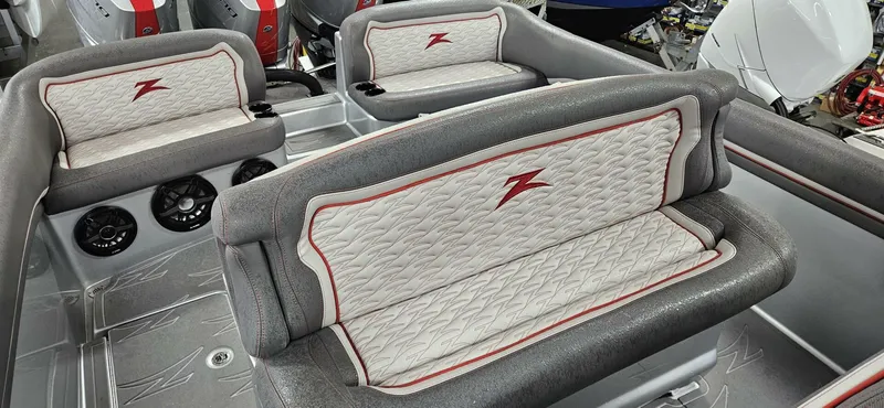 Slide: The Image of Donzi 39 VRZ 2024 - 5282894