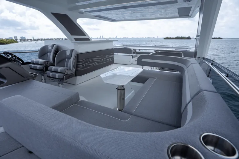 Slide: The Image of Galeon 680 FLY 2025 - 5281542