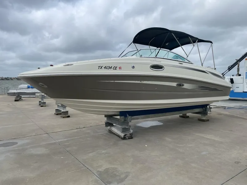 Slide: The Image of Sea Ray 26 2009 - 5283826