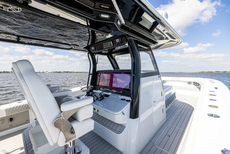 Slide: The Image of Freeman 47 2022 - Exterior Helm 2022 Freeman 47 Center Console - 5282535