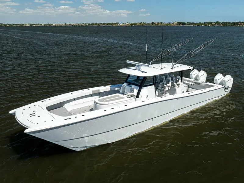 Slide: The Image of Freeman 47 2022 - Exterior Profile 2022 Freeman 47 Center Console - 5282554