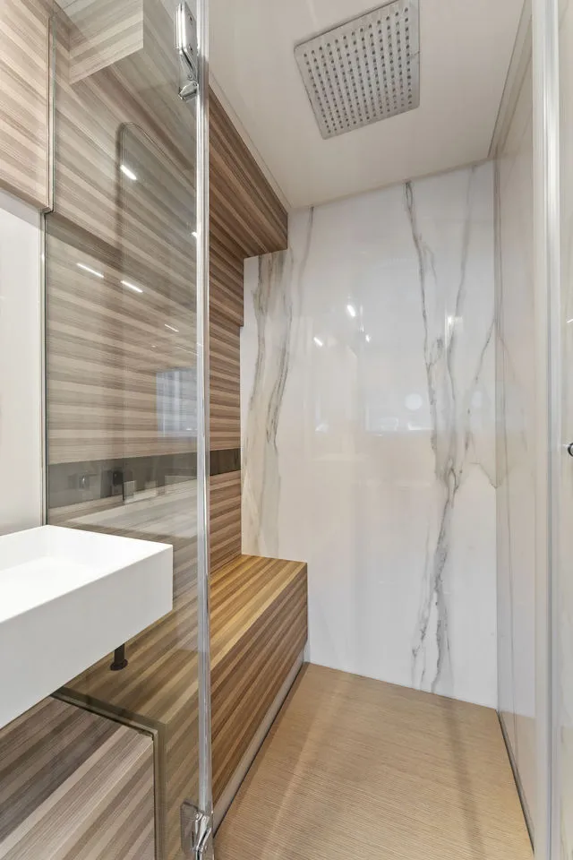 Slide: The Image of Ferretti 670 2023 - 108