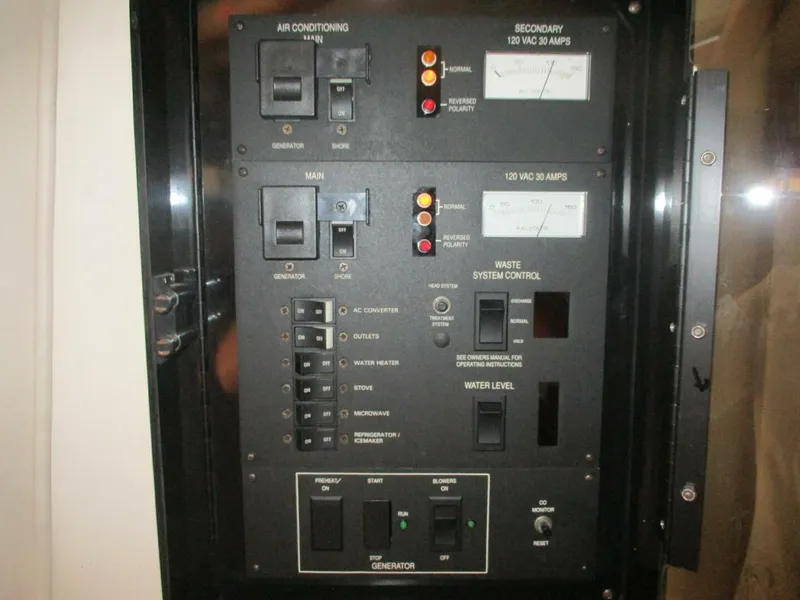 Slide: The Image of Sea Ray 35 1991 - 5282749