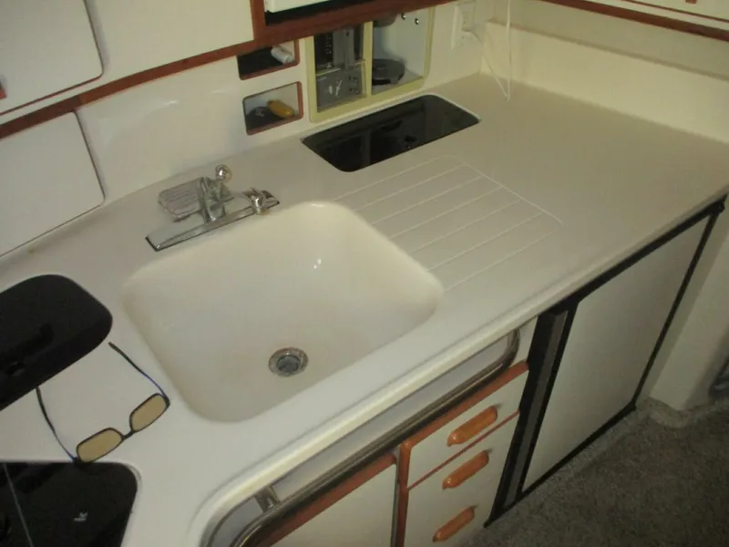 Slide: The Image of Sea Ray 35 1991 - 5282750