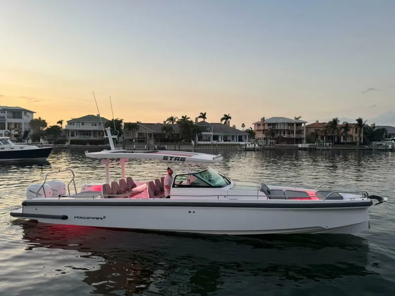 Slide: The Image of Axopar 37 Sun Top 2025 - 5282825